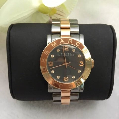  Shop Authentic Marc Jacobs Amy Grey Dial Two Tone Steel Strap Watch for Women - MBM3195 - Luxxuri