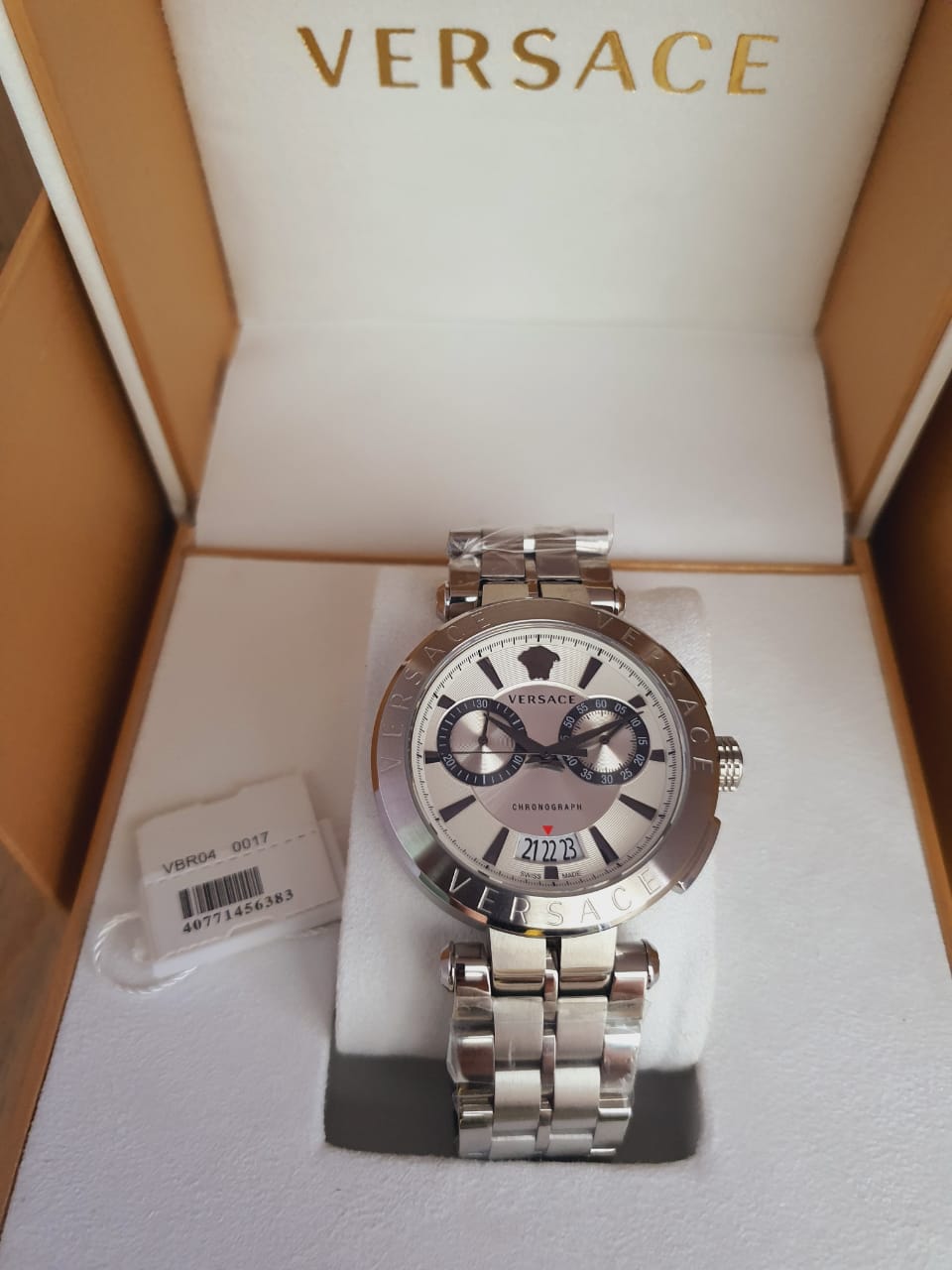 Shop Authentic Versace Aion Chronograph White Dial Silver Steel Strap Watch for Men - VBR040017 - Luxxuri