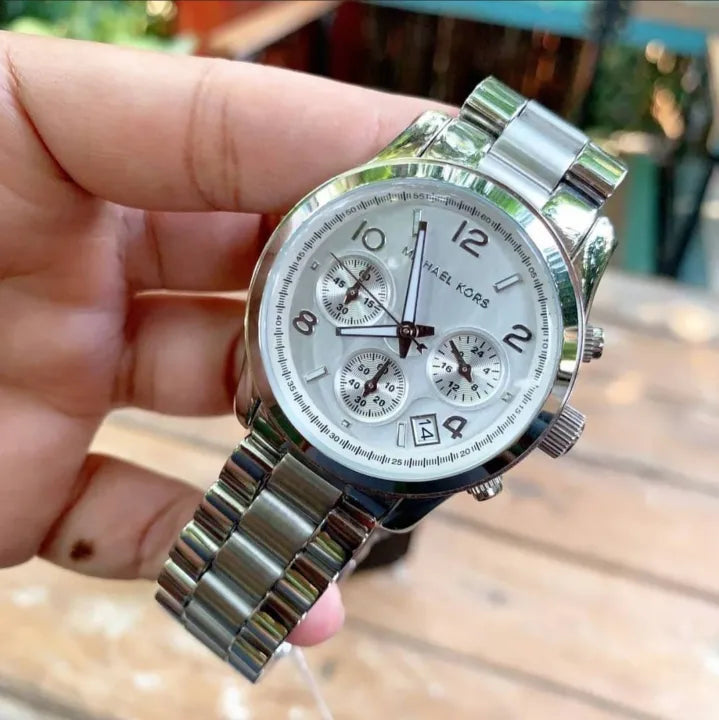  Shop Authentic Michael Kors Runway Silver Dial Silver Steel Strap Watch for Women - MK5076 - Luxxuri