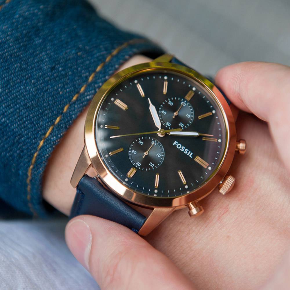  Shop Authentic Fossil Townsman Chronograph Blue Dial Blue Leather Strap Watch for Men - FS5436 - Luxxuri