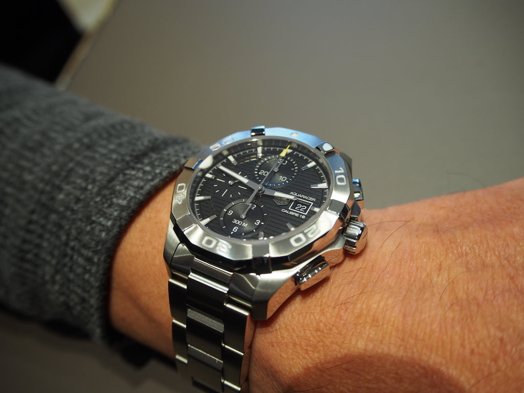  Shop Authentic Tag Heuer Aquaracer Automatic Chronograph Black Dial Silver Steel Strap Watch for Men - CAY2110.BA0927 - Luxxuri