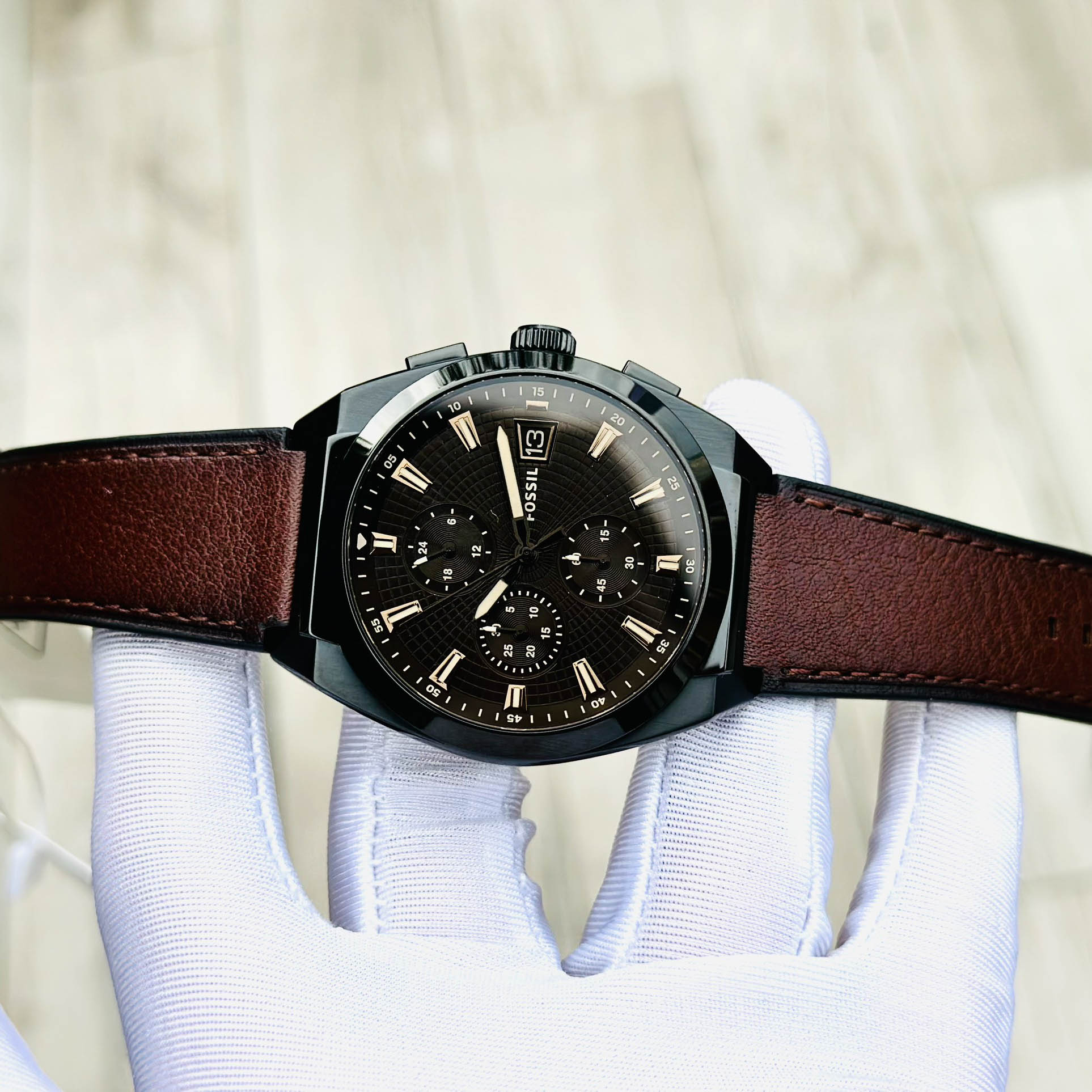  Shop Authentic Fossil Everett Chronograph Black Dial Brown Leather Strap Watch for Men - FS5798 - Luxxuri
