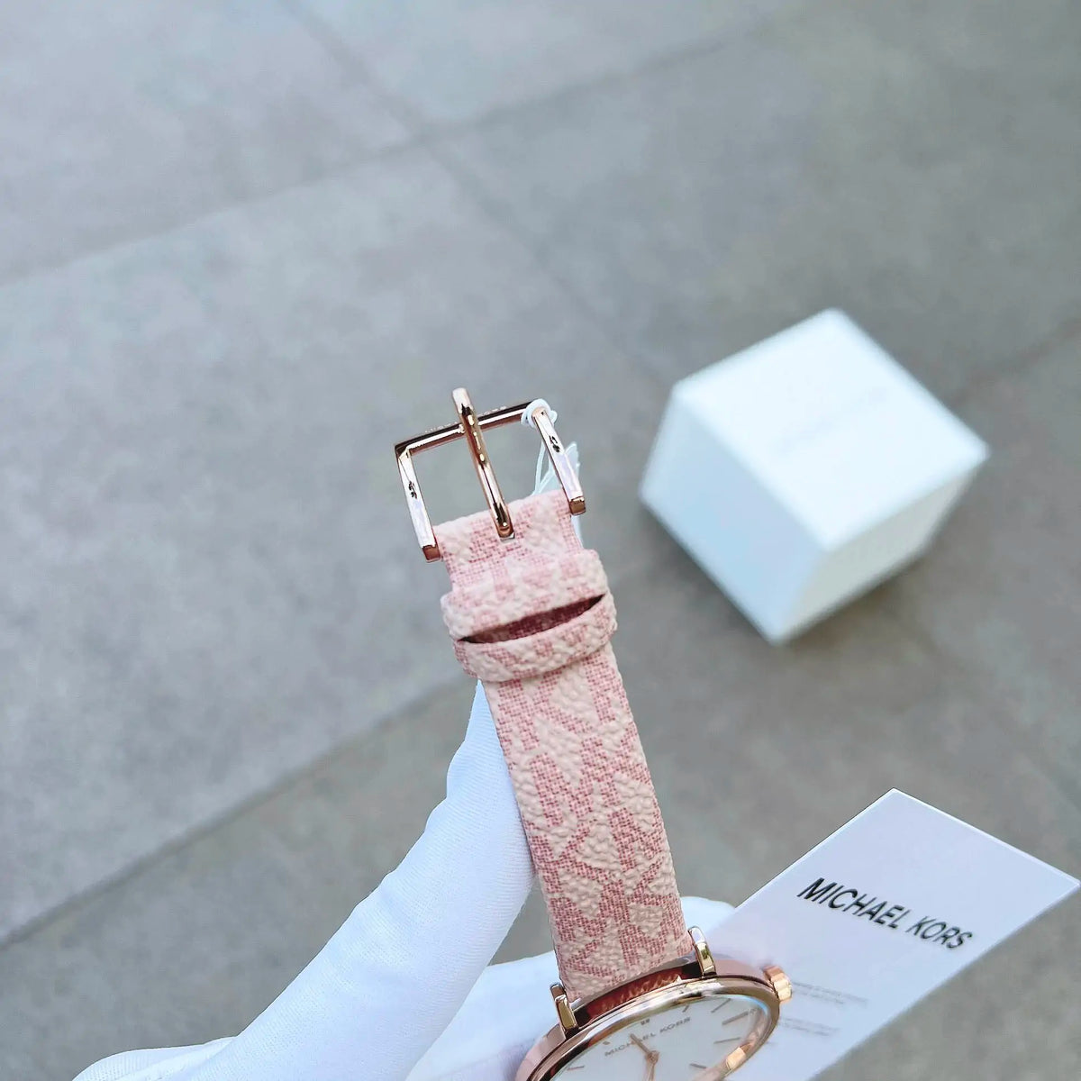  Shop Authentic Michael Kors Pyper Quartz Silver Dial Pink Leather Strap Watch for Women - MK2947 - Luxxuri
