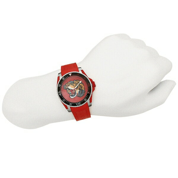  Shop Authentic Gucci Dive Quartz Red Dial Red Rubber Strap Watch For Men - YA136315 - Luxxuri