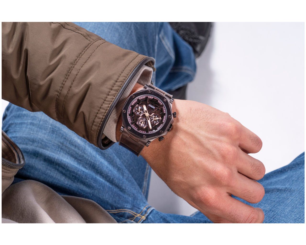 Shop Authentic Guess Edge Chronograph Brown Dial Brown Leather Strap Watch For Men - GW0492G2 - Luxxuri