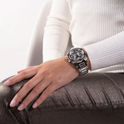  Shop Authentic Guess Queen Quartz Silver Dial Silver Steel Strap Watch For Women - GW0464L1 - Luxxuri