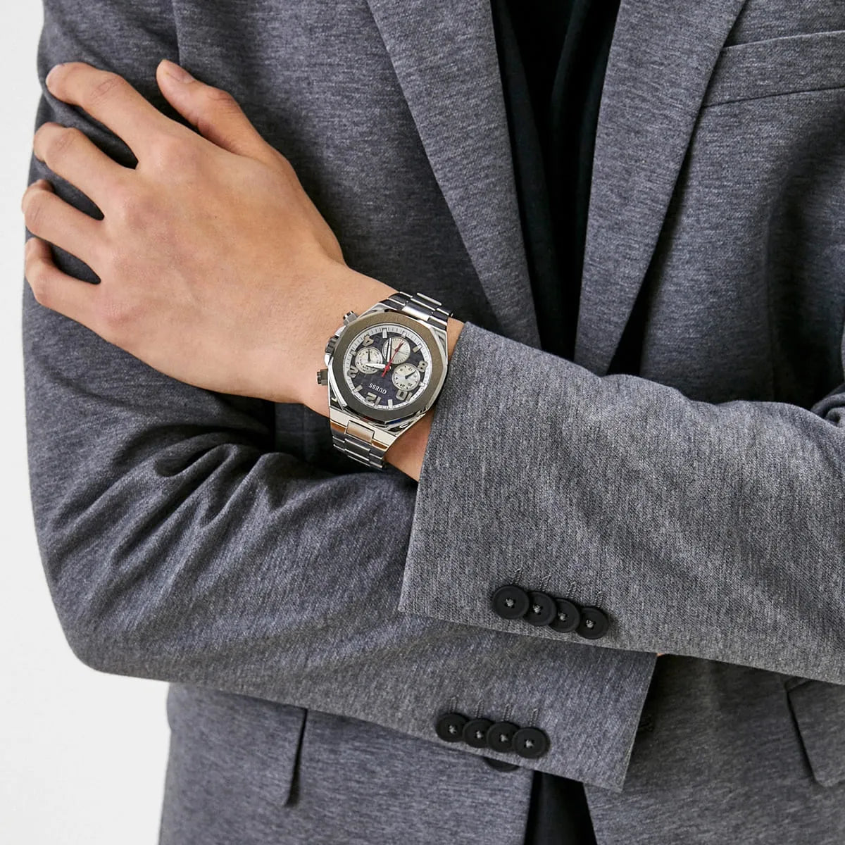  Shop Authentic Guess Empire Quartz Black Dial Silver Steel Strap Watch For Men - GW0489G1 - Luxxuri