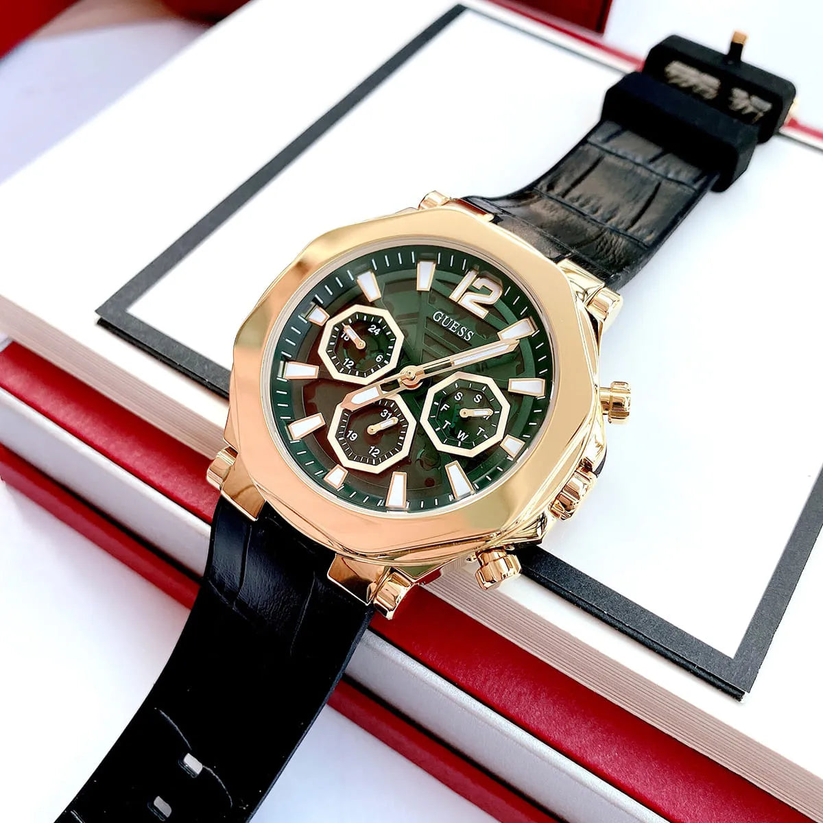  Shop Authentic Guess Edge Chronograph Green Dial Black Leather Strap Watch For Men - GW0492G3 - Luxxuri