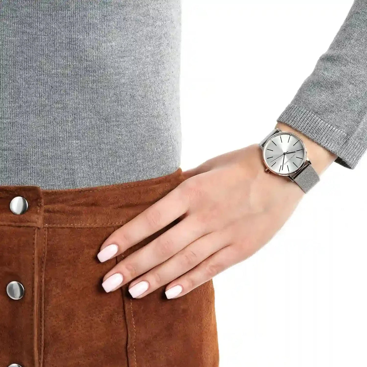  Shop Authentic Armani Exchange Lola Analog White Dial Silver Mesh Strap Watch For Women - AX5537 - Luxxuri