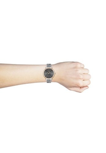  Shop Authentic Hugo Boss Signature Grey Dial Silver Steel Strap Watch for Men - 1502569 - Luxxuri