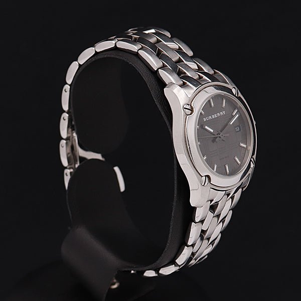  Shop Authentic Burberry Herringbone Grey Dial Silver Steel Strap Watch for Women - BU1851 - Luxxuri