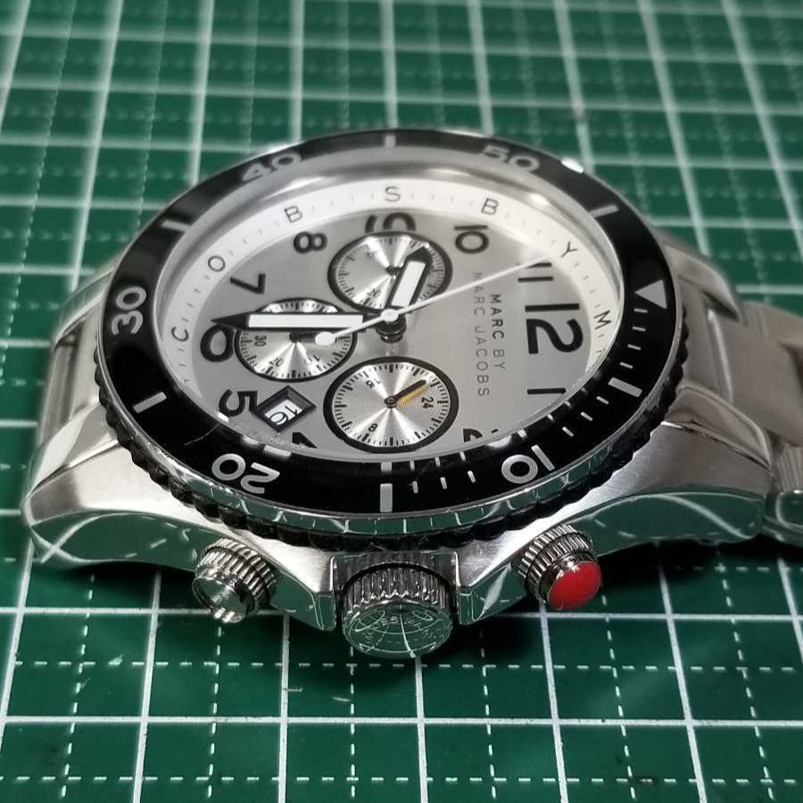  Shop Authentic Marc Jacobs Rock Chronograph White Dial Silver Steel Strap Watch for Men - MBM5027 - Luxxuri