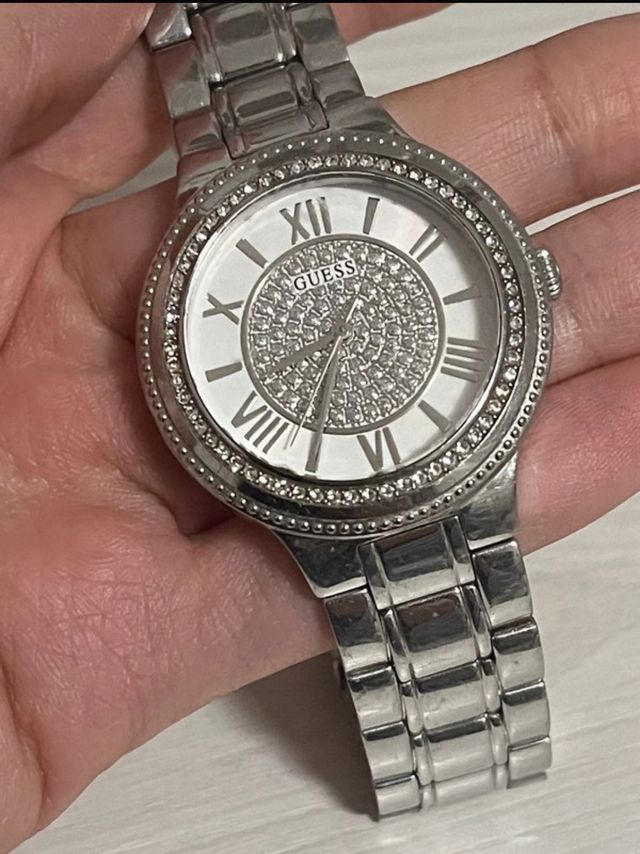  Shop Authentic Guess Madison Diamonds Silver Dial Silver Steel Strap Watch for Women - W0637L1 - Luxxuri