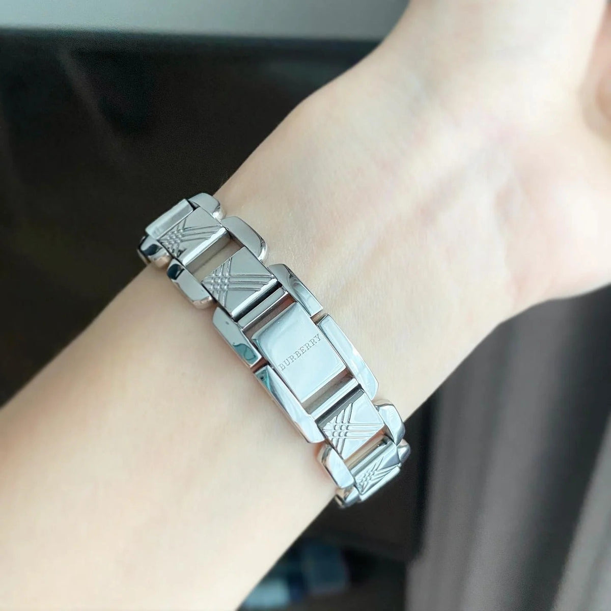 Burberry Signature Silver Dial Silver Steel Strap Watch for Women - BU4212