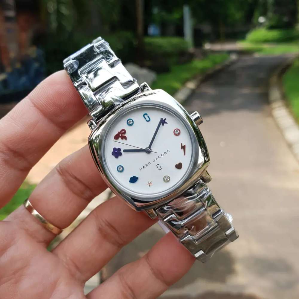  Shop Authentic Marc Jacobs Mandy Silver Dial Silver Steel Strap Watch for Women - MJ3548 - Luxxuri