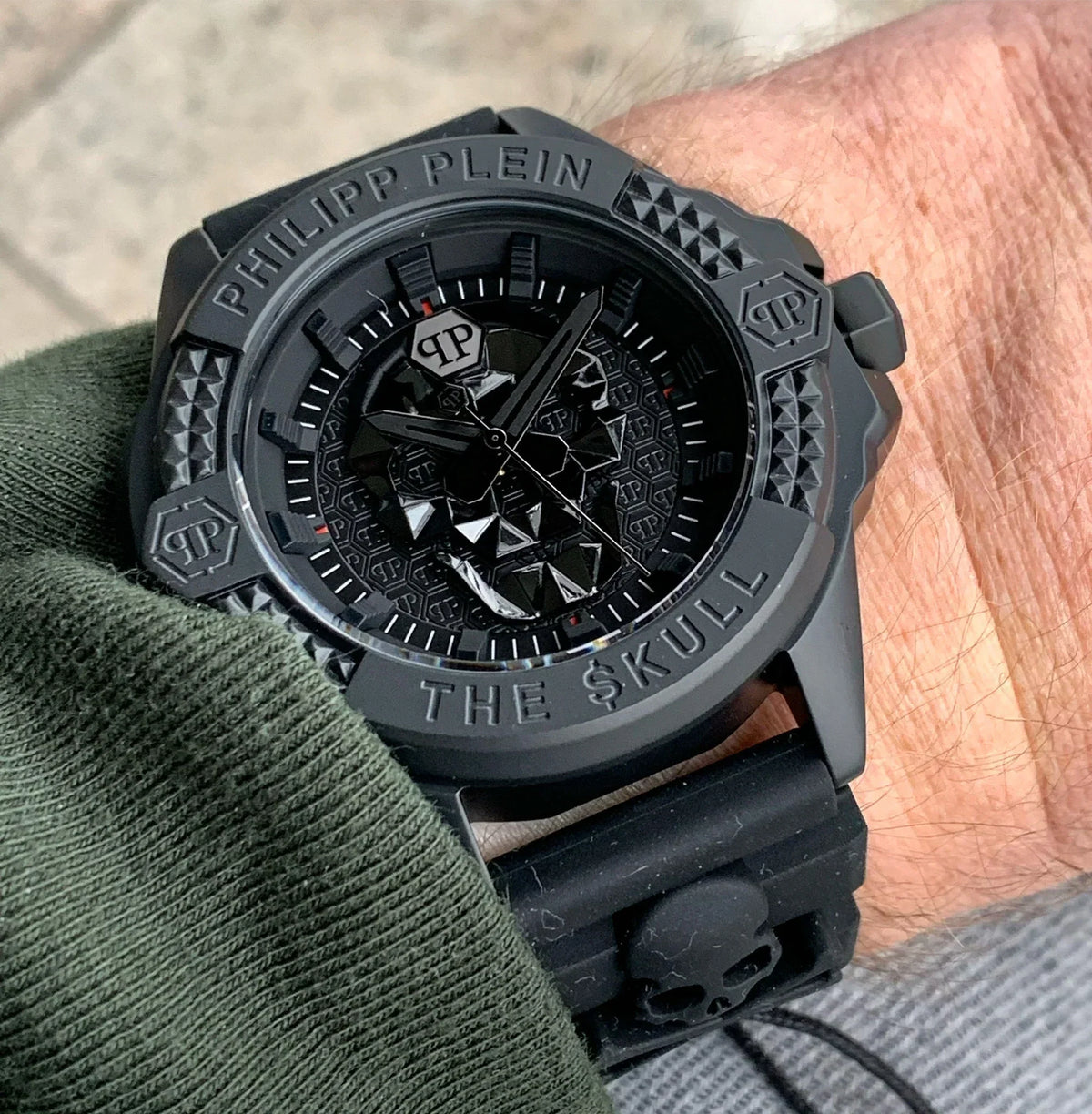 Philipp Plein The Skull Black Dial Black Silicone Strap Watch for Men - PWAAA0721