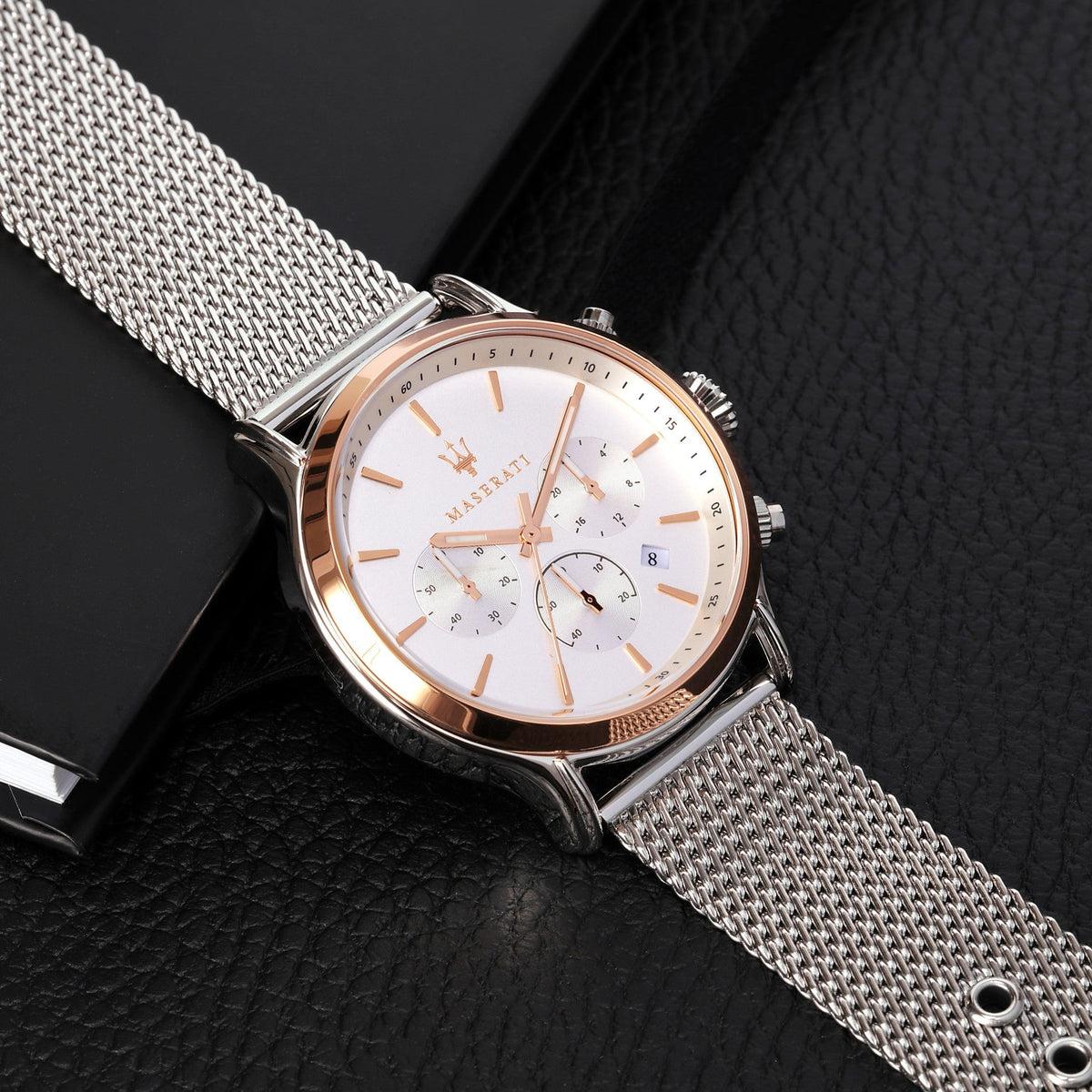 Shop Authentic Maserati Epoca White Dial Chronograph Silver Mesh Bracelet Watch For Men - R8873618009 - Luxxuri