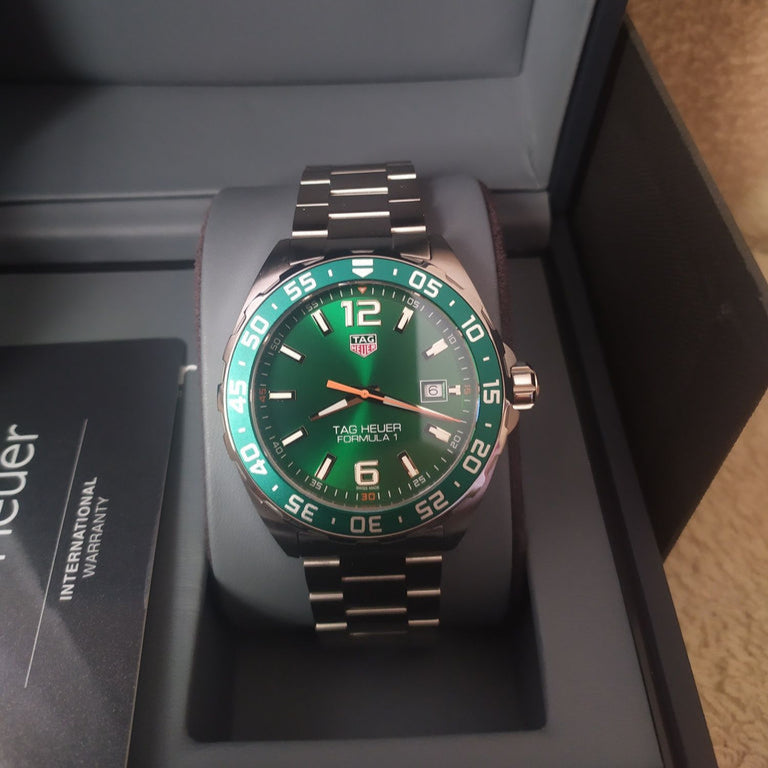 Shop Authentic Tag Heuer Formula 1 Quartz Green Dial Silver Steel Strap Watch for Men - WAZ1017.BA0842 - Luxxuri