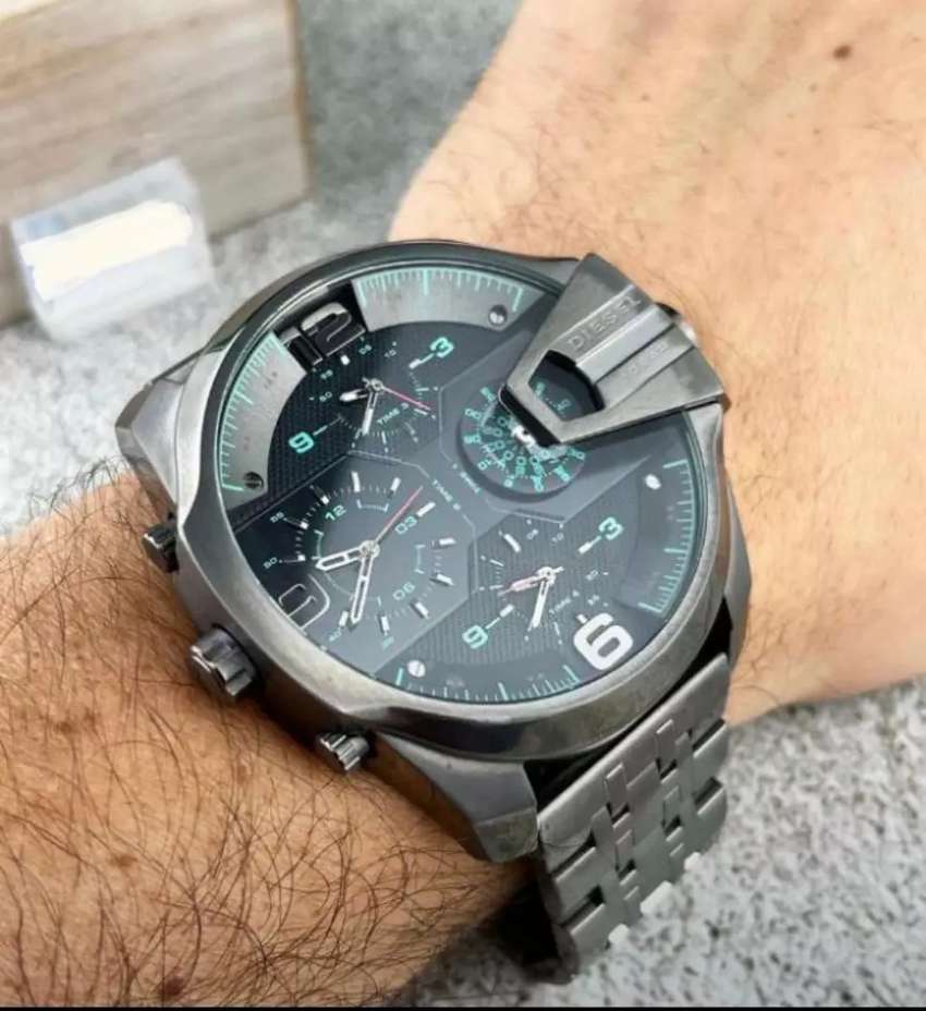 Shop Authentic Diesel Uber Chief Black Dial Grey Stainless Steel Strap Watch For Men - DZ7372 - Luxxuri