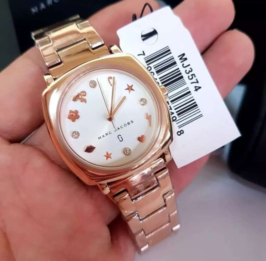  Shop Authentic Marc Jacobs Mandy White Dial Rose Gold Steel Strap Watch for Women - MJ3574 - Luxxuri