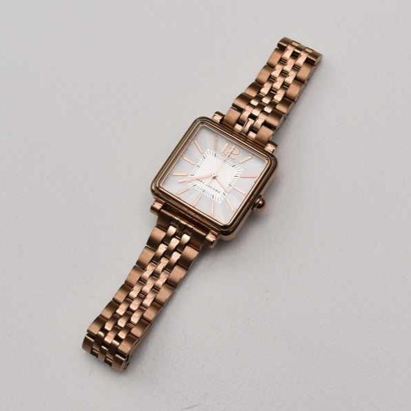  Shop Authentic Marc Jacobs Vic Silver Dial Rose Gold Steel Strap Watch for Women - MJ3514 - Luxxuri