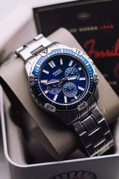  Shop Authentic Fossil Garrett Chronograph Blue Dial Silver Steel Strap Watch for Men - FS5623 - Luxxuri