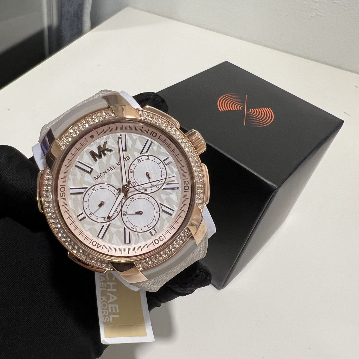  Shop Authentic Michael Kors Sidney Chronograph White Dial Beige Leather Strap Watch For Women - MK6949 - Luxxuri