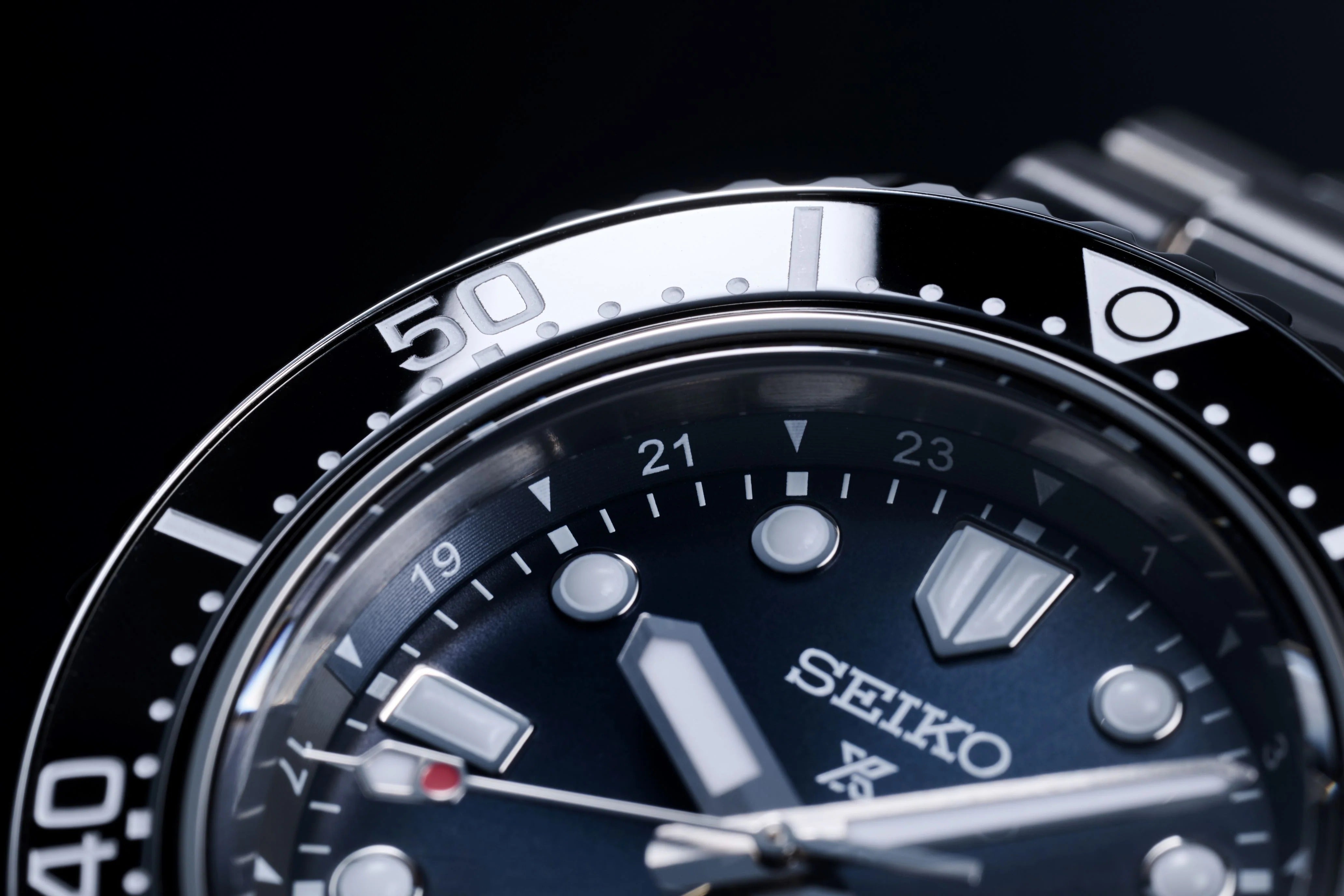  Shop Authentic Seiko Prospex Diver Scuba Automatic Blue Dial Silver Steel Strap Watch for Men - SBEJ021 - Luxxuri