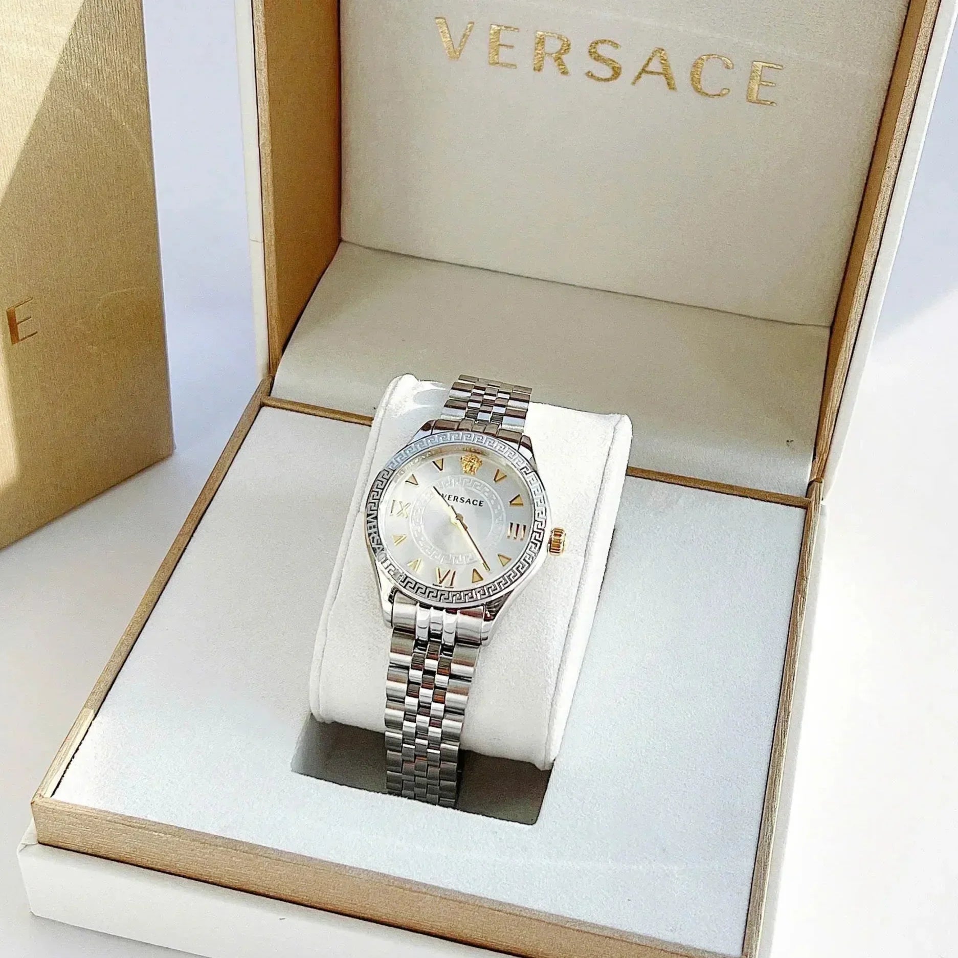  Shop Authentic Versace Hellenyium Quartz Silver Dial Silver Steel Strap Watch for Women - VE2S00322 - Luxxuri