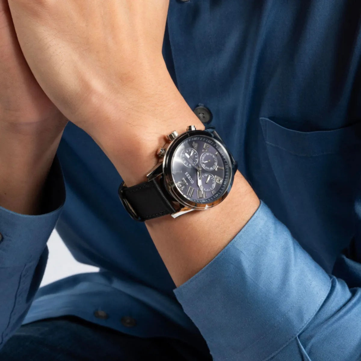  Shop Authentic Hugo Boss Aeroliner Chronograph Black Dial Black Leather Strap Watch for Men - 1512567 - Luxxuri