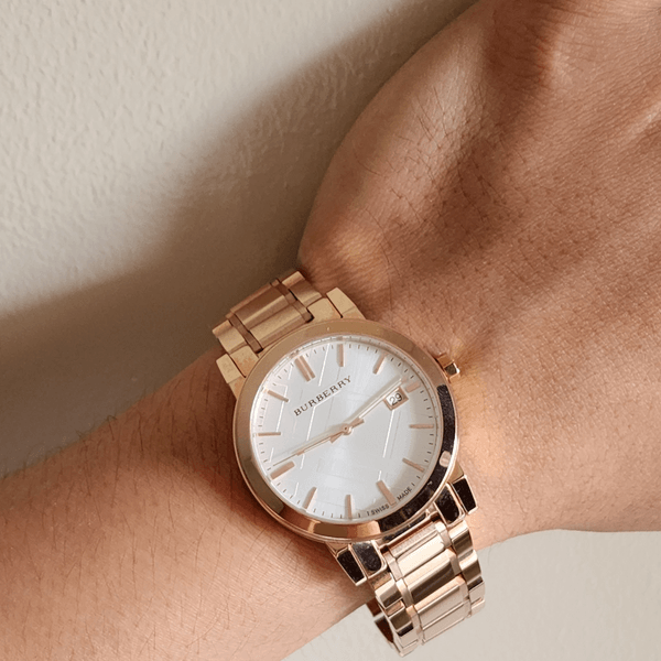  Shop Authentic Burberry The City White Dial Rose Gold Steel Strap Watch for Women - BU9004 - Luxxuri