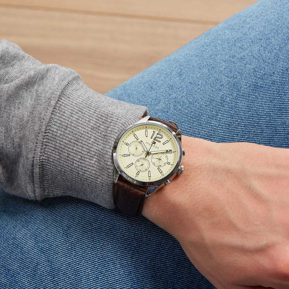  Shop Authentic Tommy Hilfiger Gavin Chronograph White Dial Brown Leather Strap Watch for Men - 1791467 - Luxxuri