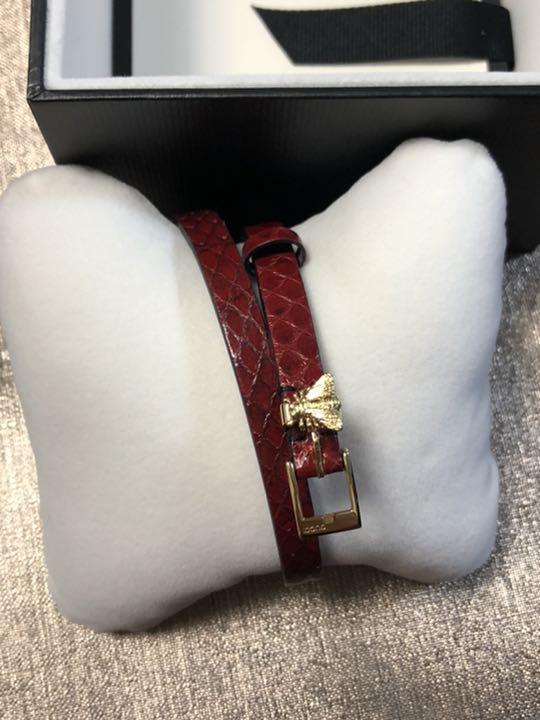  Shop Authentic Gucci G Frame White Dial Red Leather Strap Watch For Women - YA128524 - Luxxuri