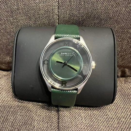  Shop Authentic Marc Jacobs Tether Transparent Green Dial Green Leather Strap Watch for Women - MBM1378 - Luxxuri