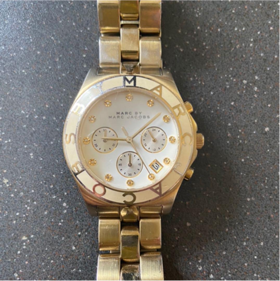  Shop Authentic Marc Jacobs Blade Chronograph White Dial Gold Steel Strap Watch for Women - MBM3081 - Luxxuri