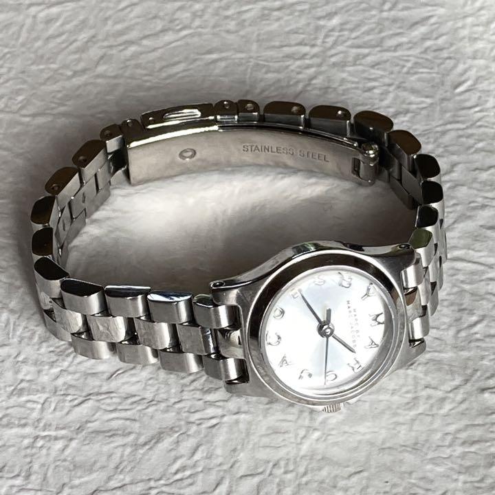  Shop Authentic Marc Jacobs Henry Dinky Silver Dial Silver Steel Strap Watch for Women - MBM3198 - Luxxuri