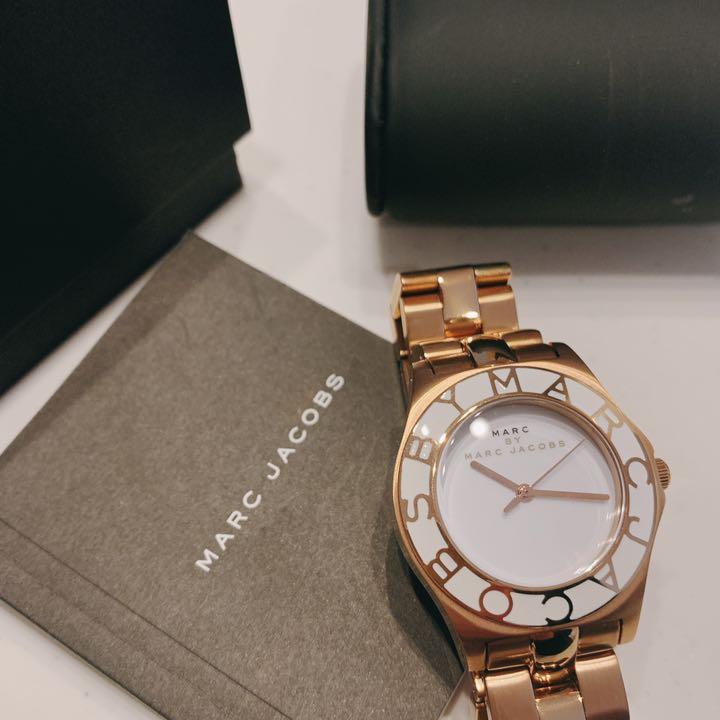  Shop Authentic Marc Jacobs Blade White Dial Gold Steel Strap Watch for Women - MBM3075 - Luxxuri
