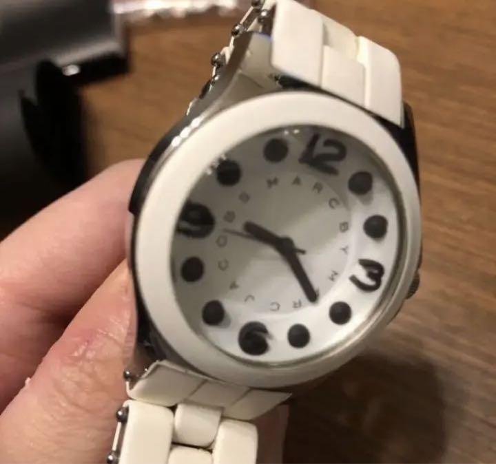  Shop Authentic Marc Jacobs Pelly White Dial White Silicone Strap Watch for Women - MBM2503 - Luxxuri