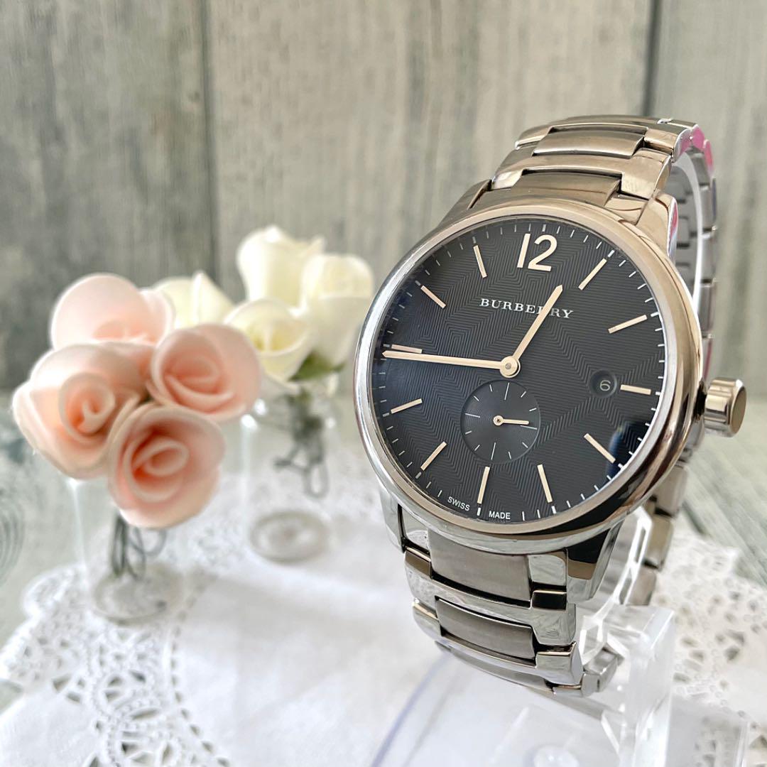  Shop Authentic Burberry The Classic Round Black Dial Silver Steel Strap Watch for Men - BU10005 - Luxxuri
