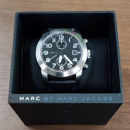  Shop Authentic Marc Jacobs Larry Chronograph Black Dial Black Leather Strap Watch for Men - MBM5033 - Luxxuri