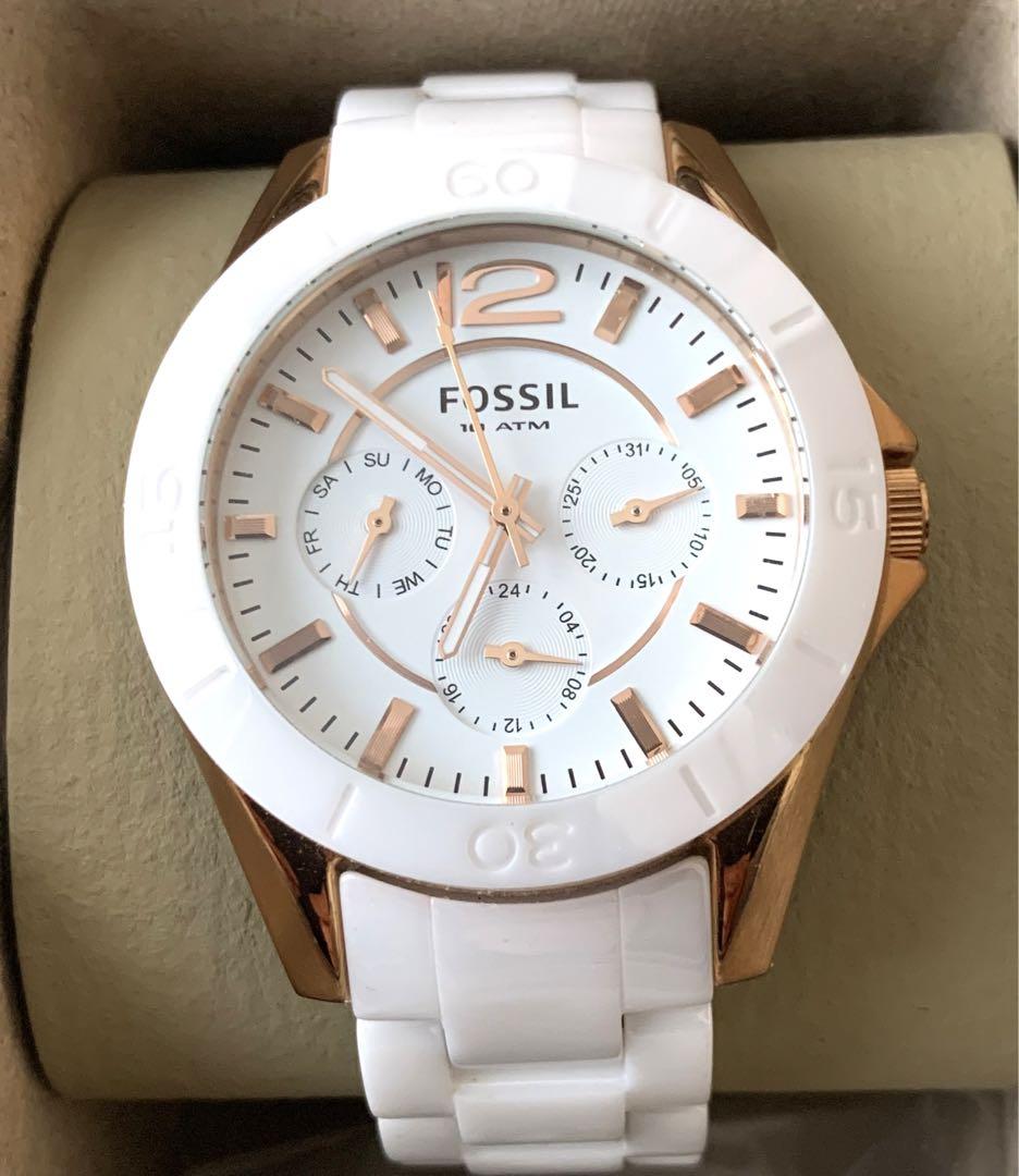  Shop Authentic Fossil Ceramic Multifunction White Dial White Steel Strap Watch for Women - CE1006 - Luxxuri