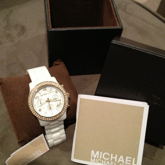  Shop Authentic Michael Kors Runway White Dial White Steel Strap Watch for Women - MK5237 - Luxxuri