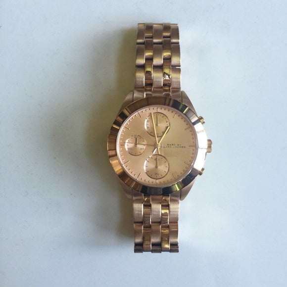  Shop Authentic Marc Jacobs Peeker Chronograph Rose Gold Dial Rose Gold Steel Strap Watch for Women - MBM3394 - Luxxuri