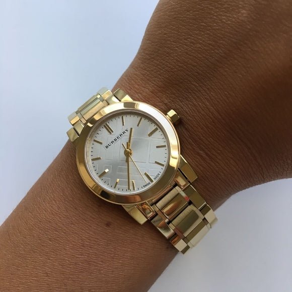  Shop Authentic Burberry Heritage White Dial Gold Steel Strap Watch for Women - BU9203 - Luxxuri