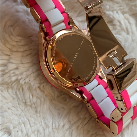  Shop Authentic Marc Jacobs Rock Chronograph White Dial Two Tone Silicone Strap Watch for Women - MBM2593 - Luxxuri