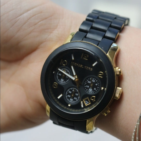  Shop Authentic Michael Kors Runway Black Dial Black Silicone Strap Watch for Women - MK5191 - Luxxuri