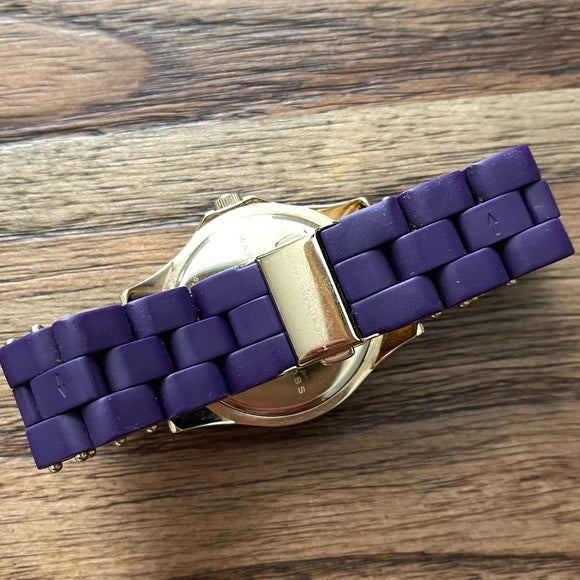  Shop Authentic Marc Jacobs Pelly Purple Dial Purple Silicone Strap Watch for Women - MBM2538 - Luxxuri