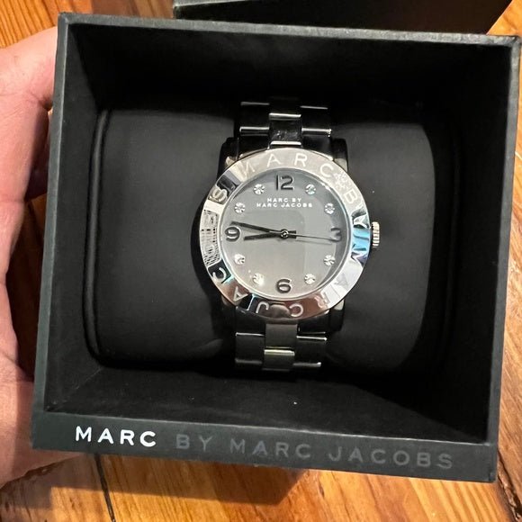  Shop Authentic Marc Jacobs Amy Grey Dial Grey Steel Strap Watch for Women - MBM3196 - Luxxuri