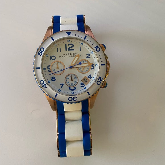 Shop Authentic Marc Jacobs Rock Chronograph White Dial Two Tone Silicone Strap Watch for Women - MBM2594 - Luxxuri
