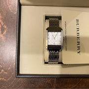  Shop Authentic Burberry Heritage Diamond White Dial Silver Stainless Steel Strap Watch for Women - BU1583 - Luxxuri